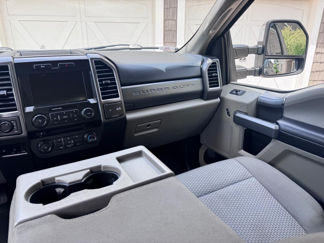 Ford Super Duty F-250 SRW XLT 4WD SuperCab 8' Box 2017