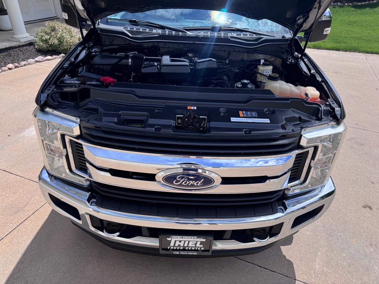 Ford Super Duty F-250 SRW XLT 4WD SuperCab 8' Box 2017