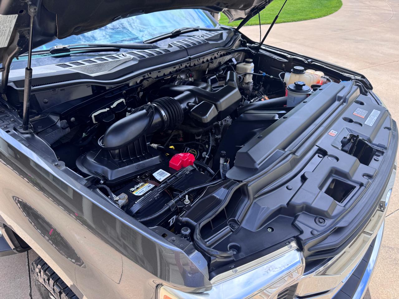 Ford Super Duty F-250 SRW XLT 4WD SuperCab 8' Box 2017
