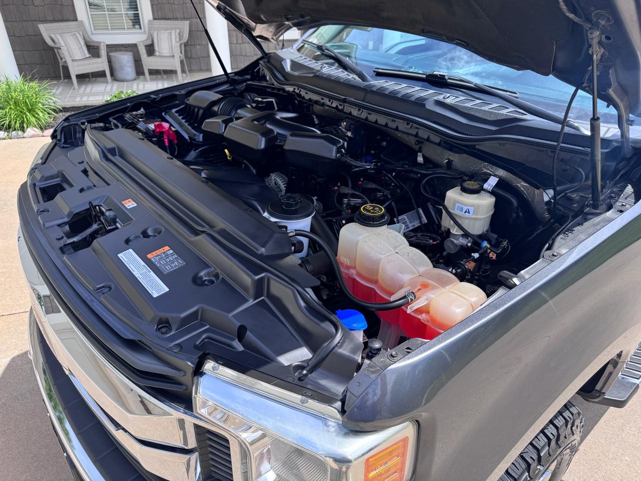 Ford Super Duty F-250 SRW XLT 4WD SuperCab 8' Box 2017