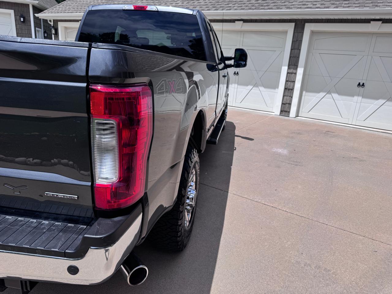 Ford Super Duty F-250 SRW XLT 4WD SuperCab 8' Box 2017