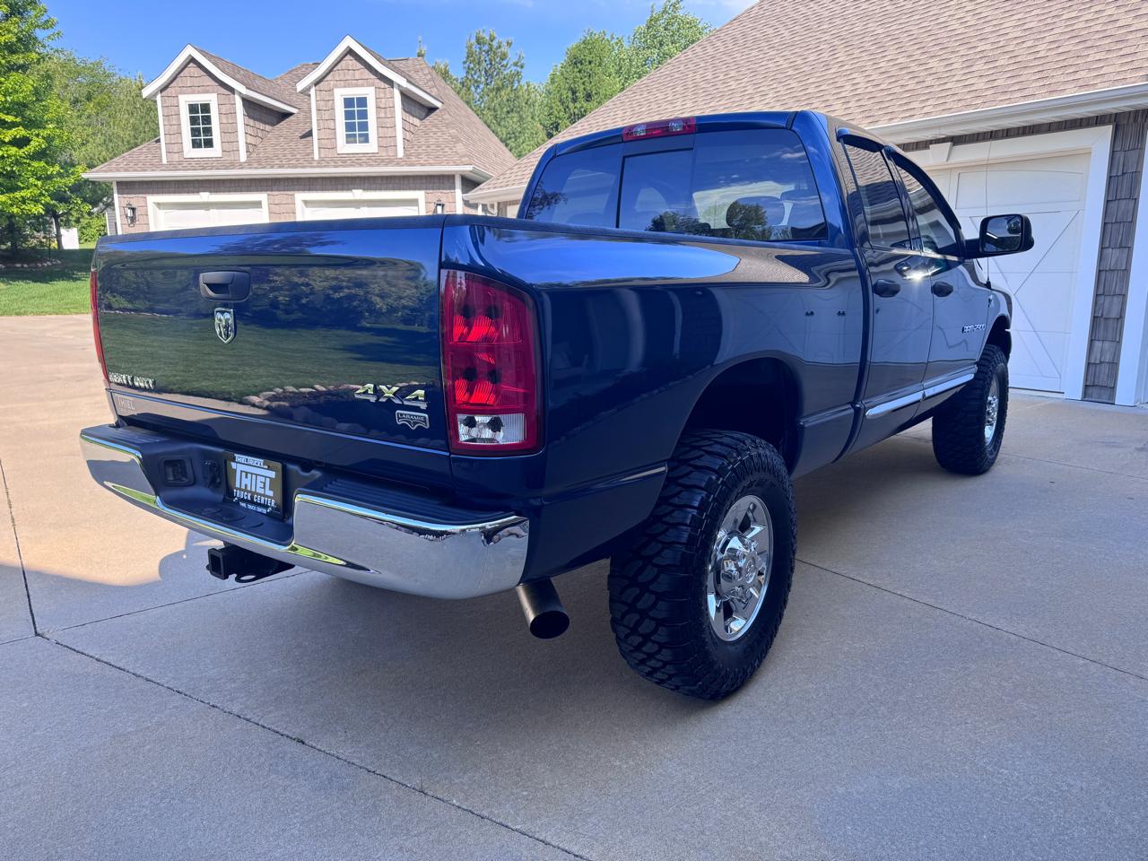 Dodge Ram 2500 4dr Quad Cab 140.5 4WD Laramie 2006