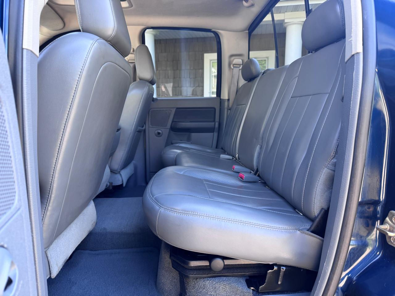 Dodge Ram 2500 4dr Quad Cab 140.5 4WD Laramie 2006