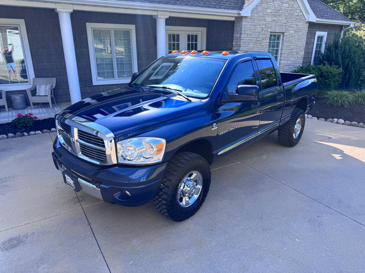 Dodge Ram 2500 4dr Quad Cab 140.5 4WD Laramie 2006