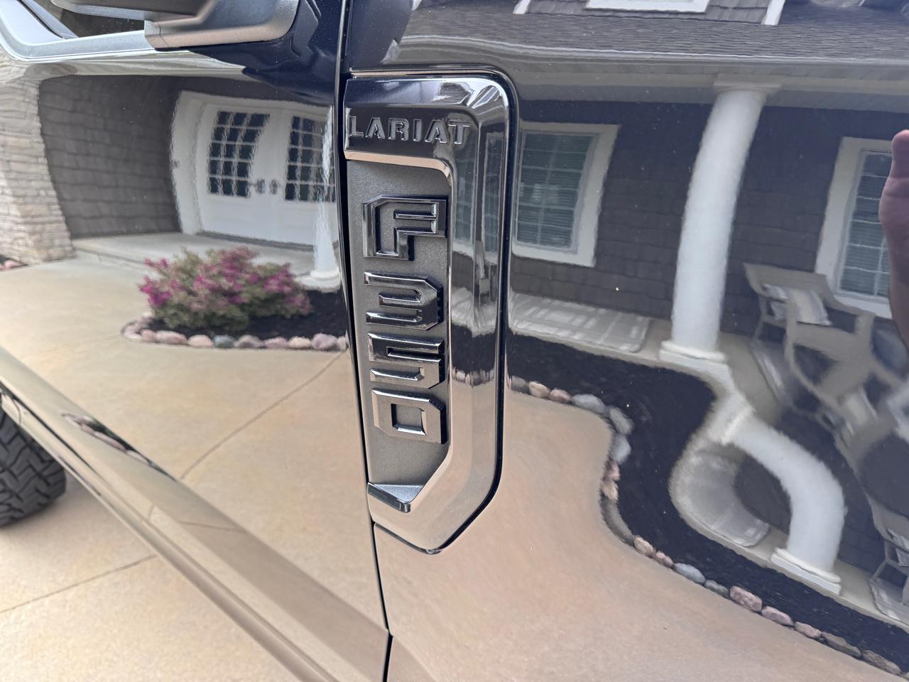 Ford Super Duty F-350 SRW XLT 4WD Reg Cab 145" WB 60" CA 2022