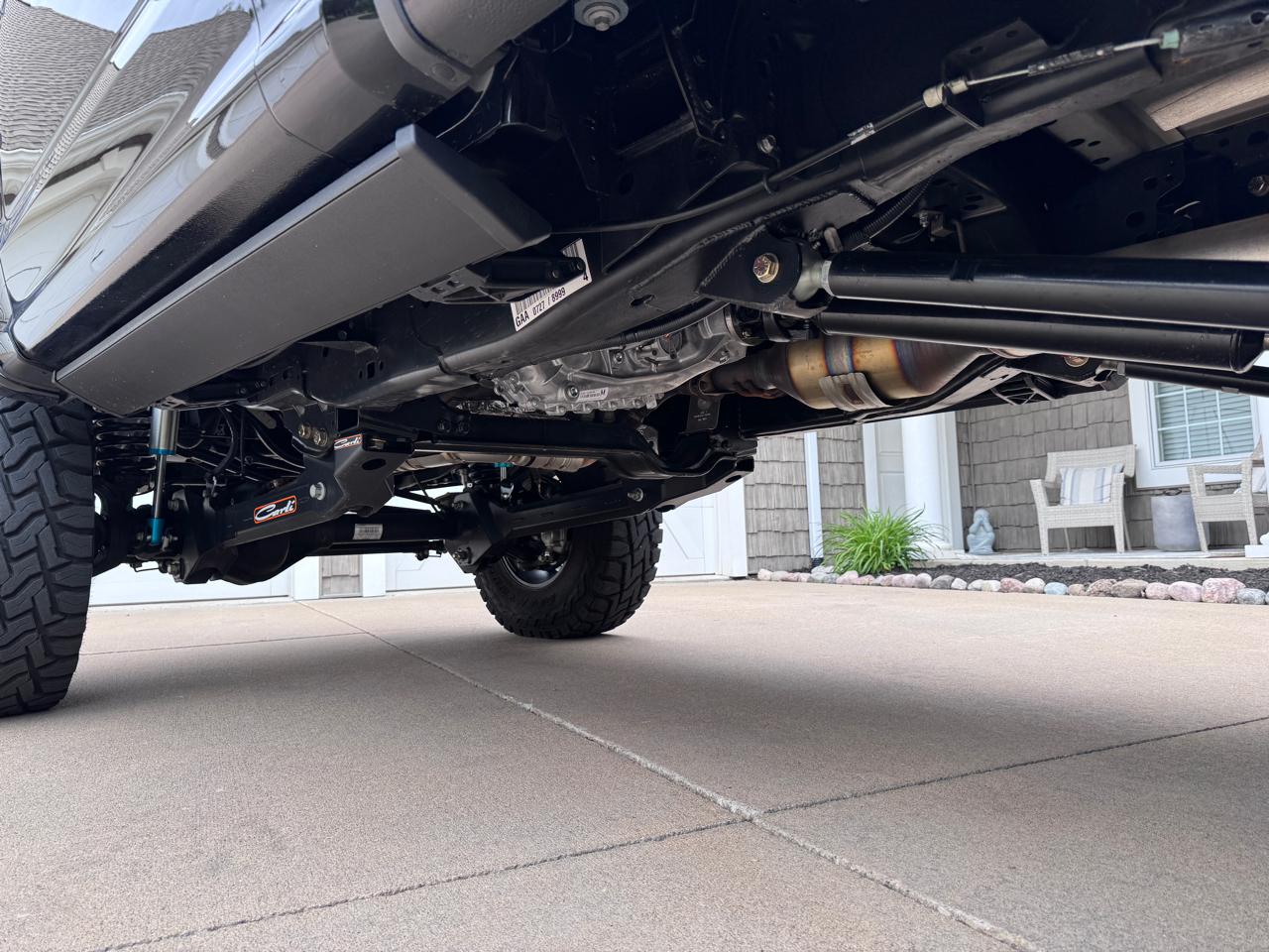 Ford Super Duty F-350 SRW XLT 4WD Reg Cab 145" WB 60" CA 2022