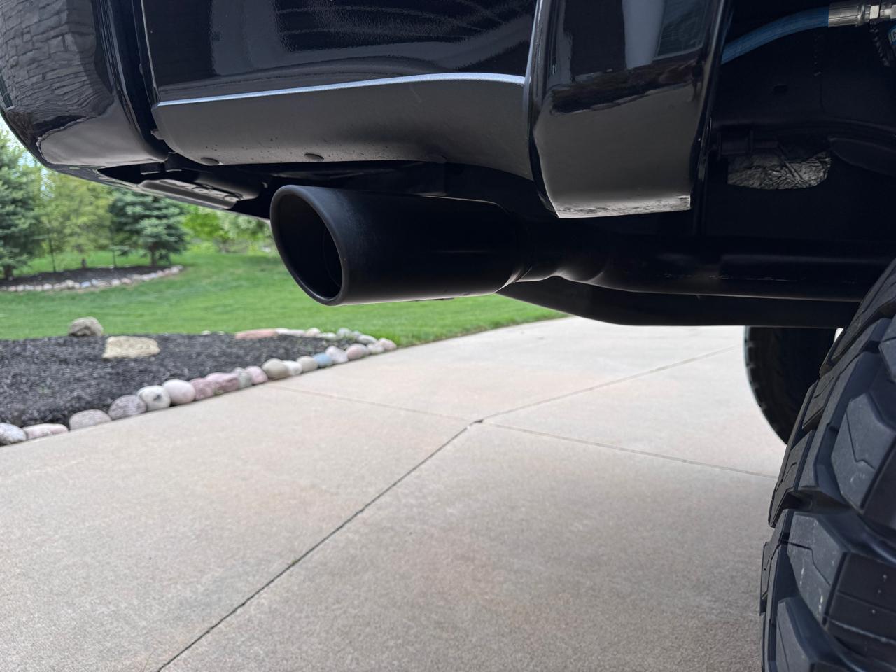 Ford Super Duty F-350 SRW XLT 4WD Reg Cab 145" WB 60" CA 2022