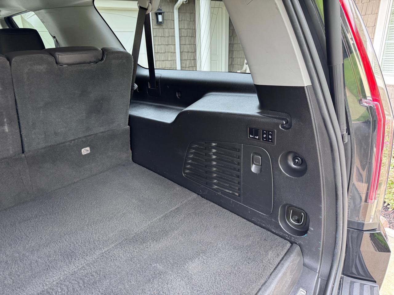 Cadillac Escalade ESV 4WD 4dr Luxury 2019
