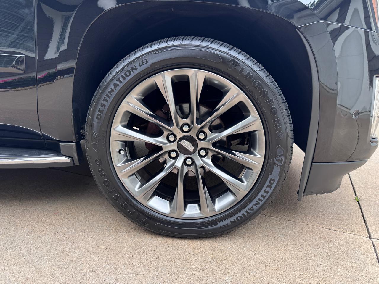 Cadillac Escalade ESV 4WD 4dr Luxury 2019