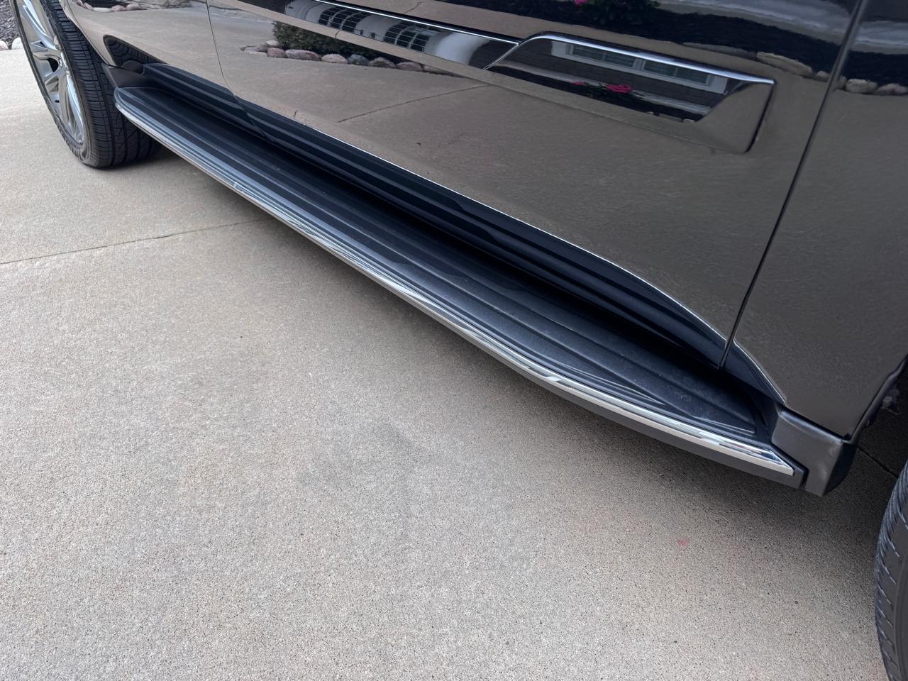 Cadillac Escalade ESV 4WD 4dr Luxury 2019