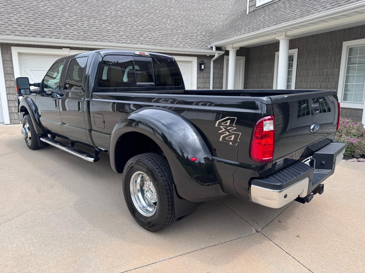 Ford Super Duty F-450 DRW 4WD Crew Cab 172" Lariat 2012