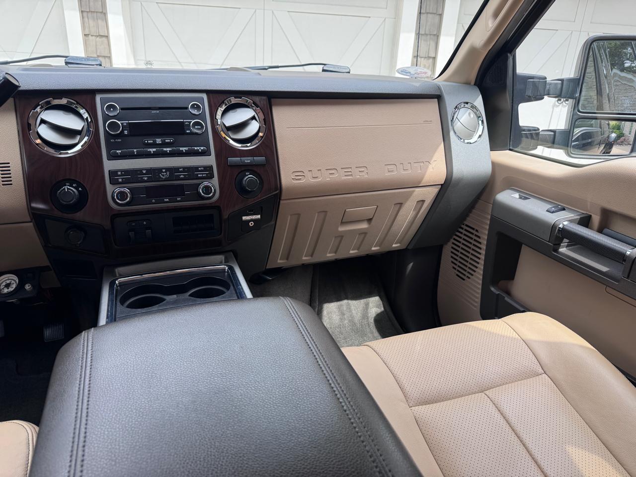 Ford Super Duty F-450 DRW 4WD Crew Cab 172" Lariat 2012