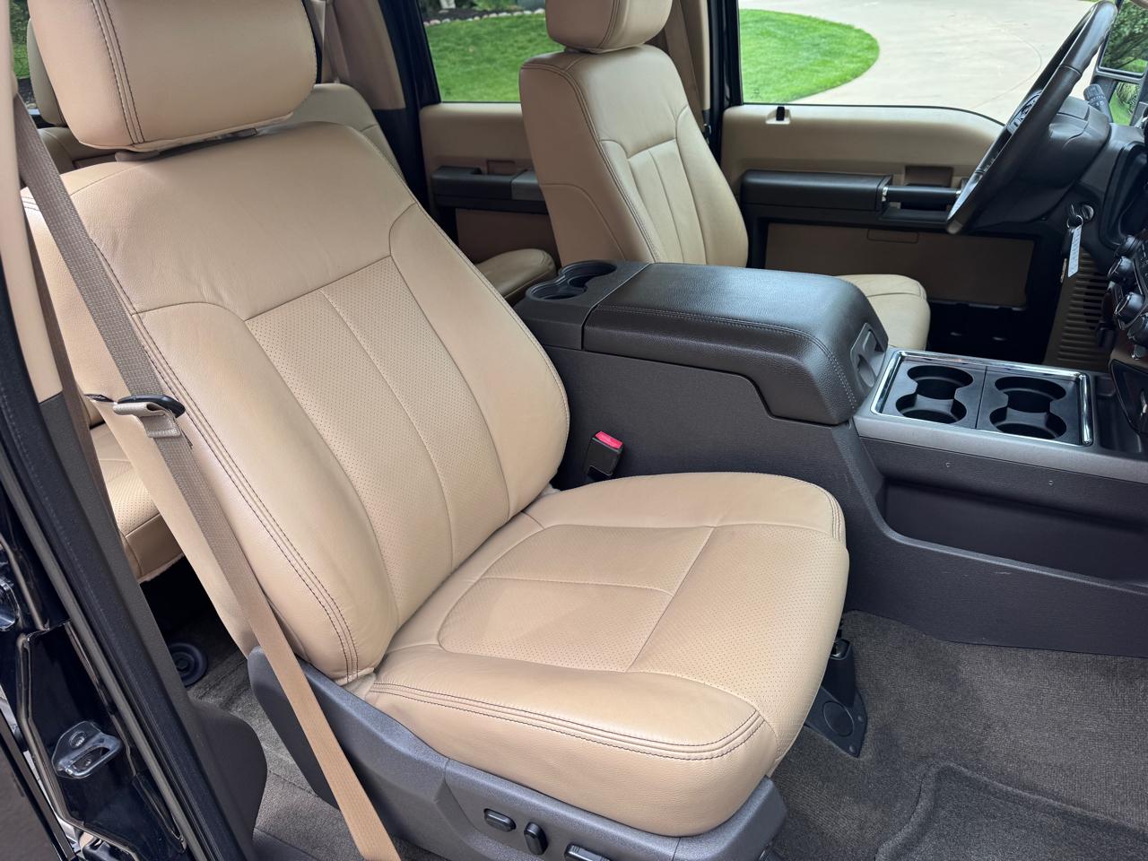 Ford Super Duty F-450 DRW 4WD Crew Cab 172" Lariat 2012