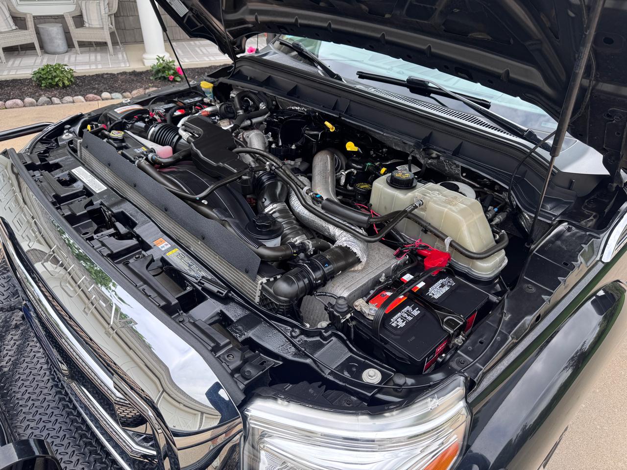 Ford Super Duty F-450 DRW 4WD Crew Cab 172" Lariat 2012