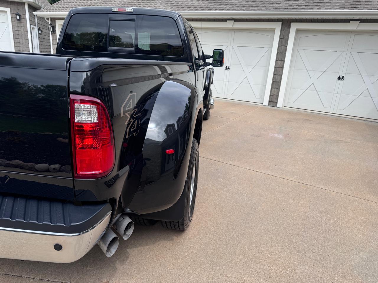Ford Super Duty F-450 DRW 4WD Crew Cab 172" Lariat 2012