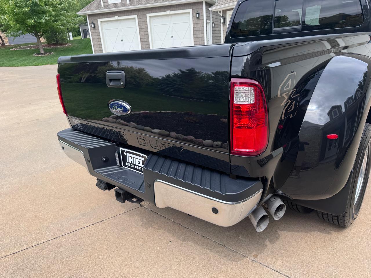 Ford Super Duty F-450 DRW 4WD Crew Cab 172" Lariat 2012