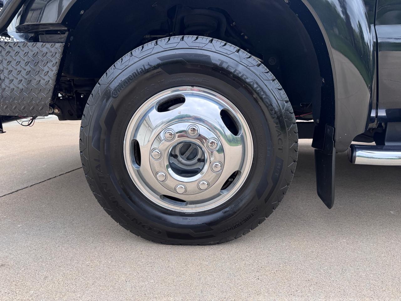 Ford Super Duty F-450 DRW 4WD Crew Cab 172" Lariat 2012