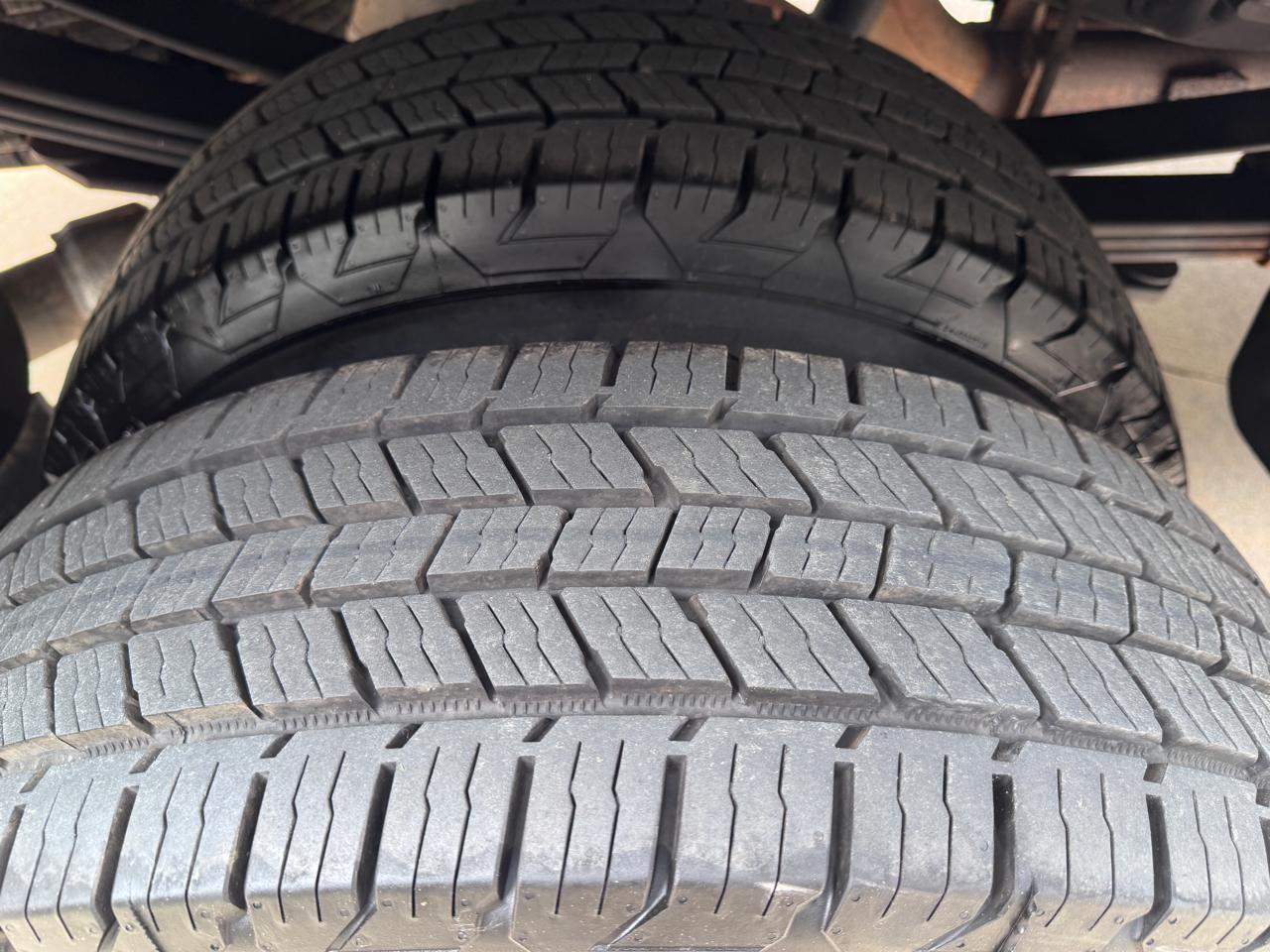 Ford Super Duty F-450 DRW 4WD Crew Cab 172" Lariat 2012