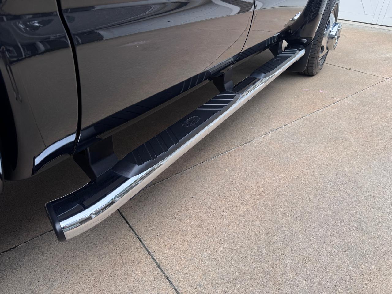 Ford Super Duty F-450 DRW 4WD Crew Cab 172" Lariat 2012