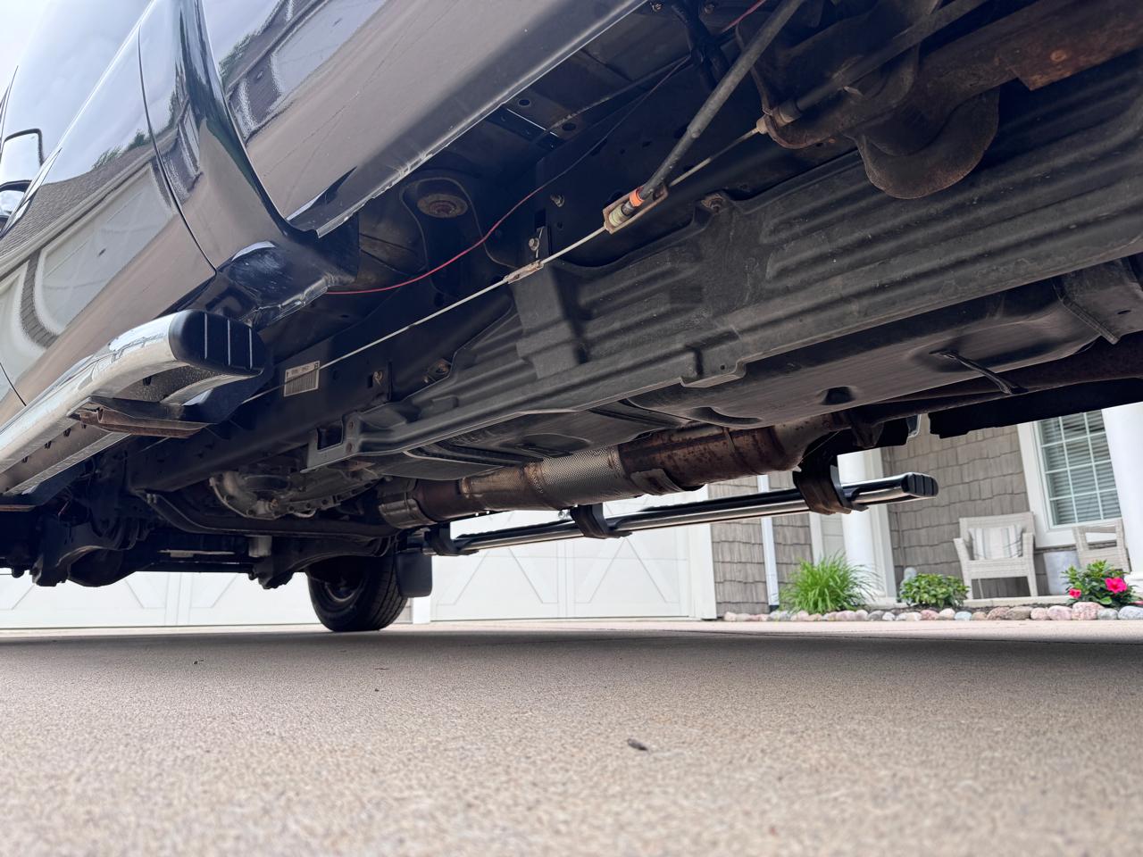 Ford Super Duty F-450 DRW 4WD Crew Cab 172" Lariat 2012