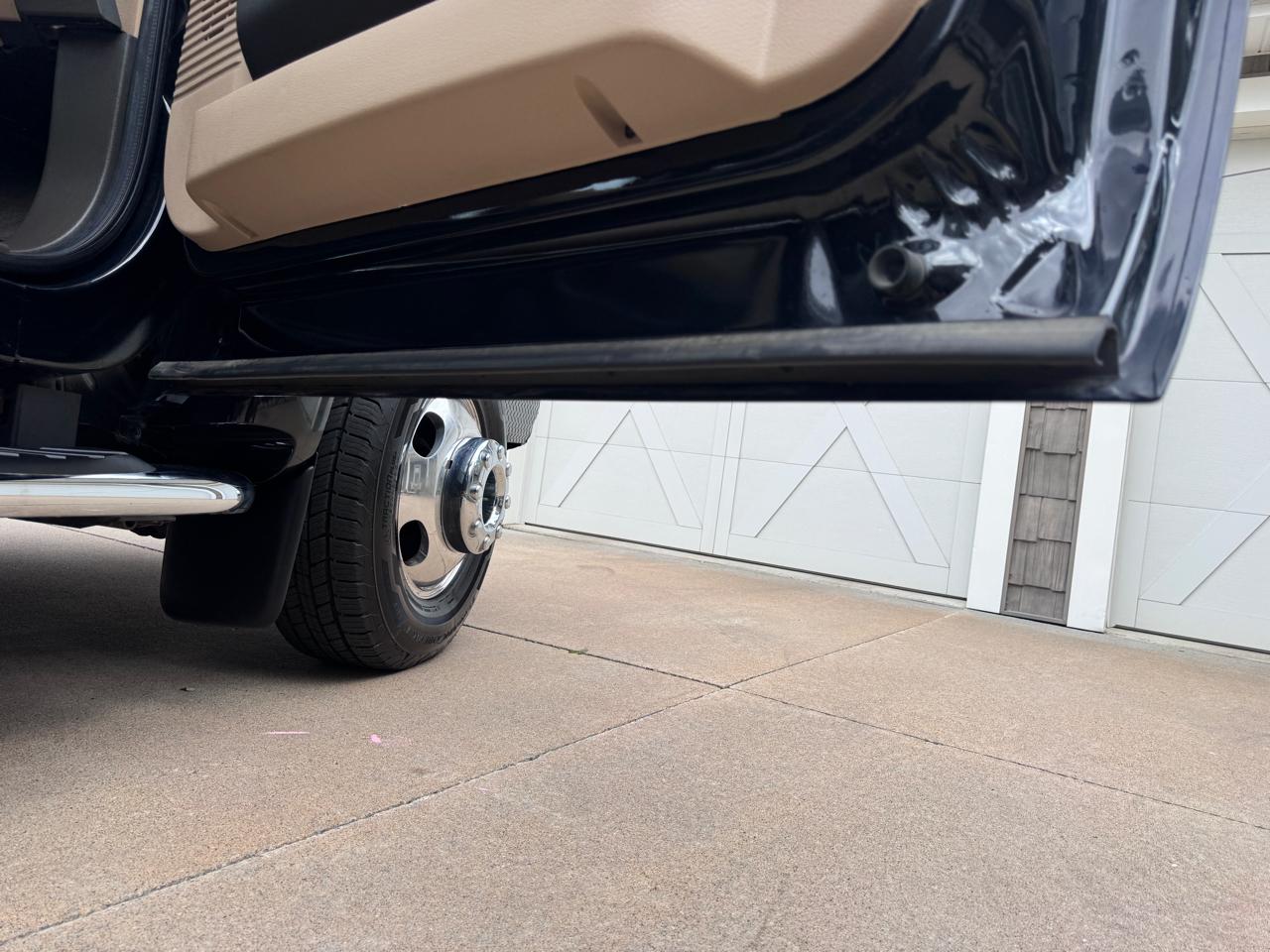Ford Super Duty F-450 DRW 4WD Crew Cab 172" Lariat 2012