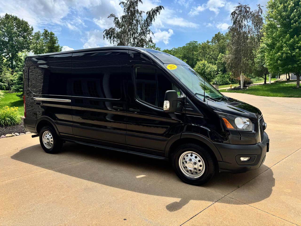 Ford Transit Cargo Van T-350 130" Med Rf 9500 GVWR AWD 2021