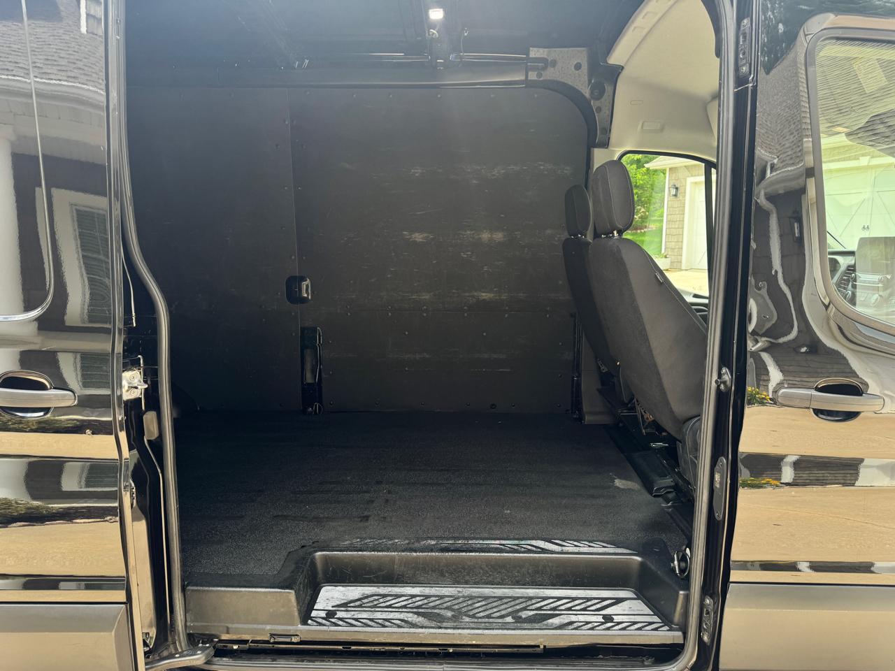 Ford Transit Cargo Van T-350 130" Med Rf 9500 GVWR AWD 2021
