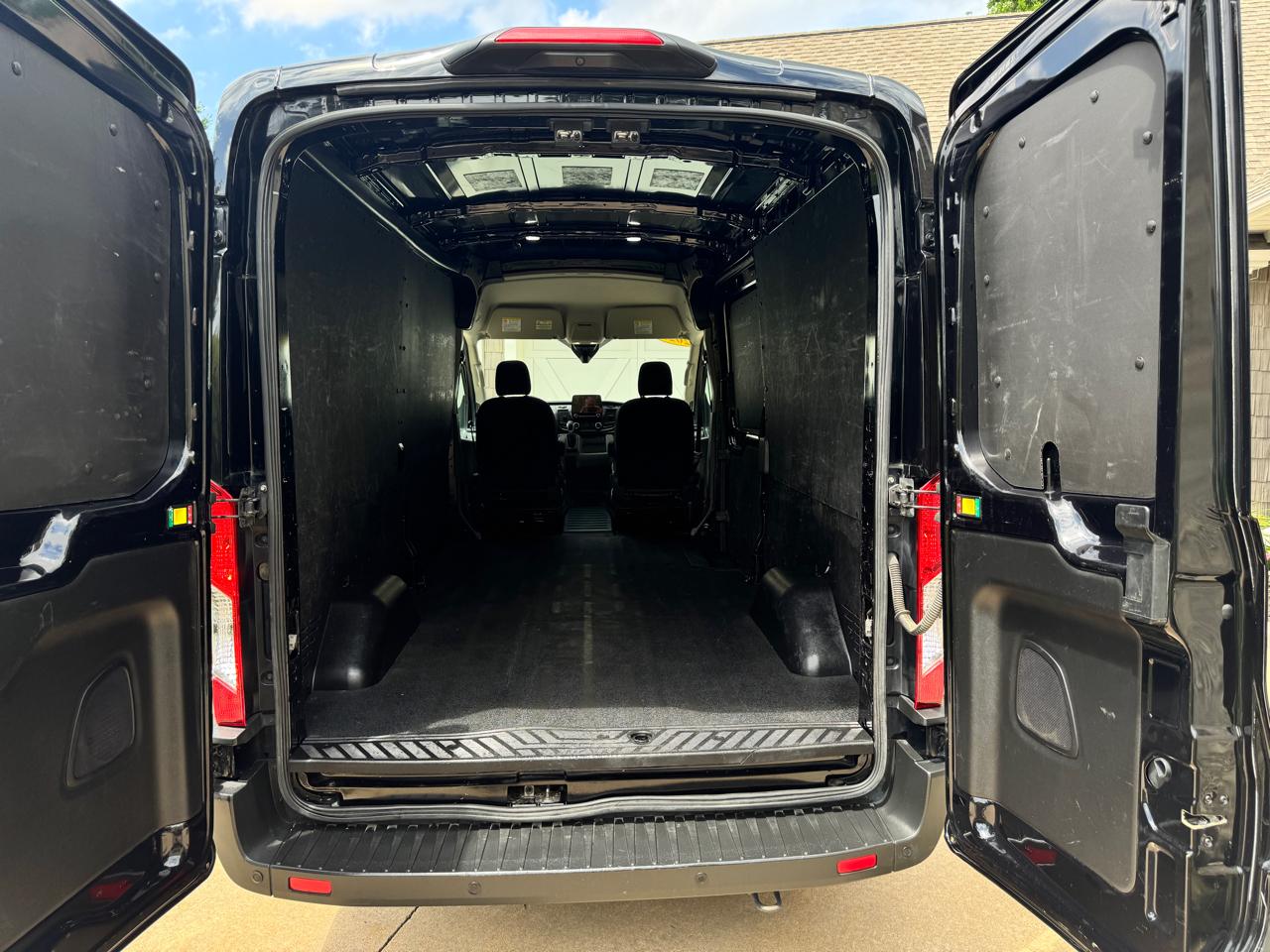 Ford Transit Cargo Van T-350 130" Med Rf 9500 GVWR AWD 2021
