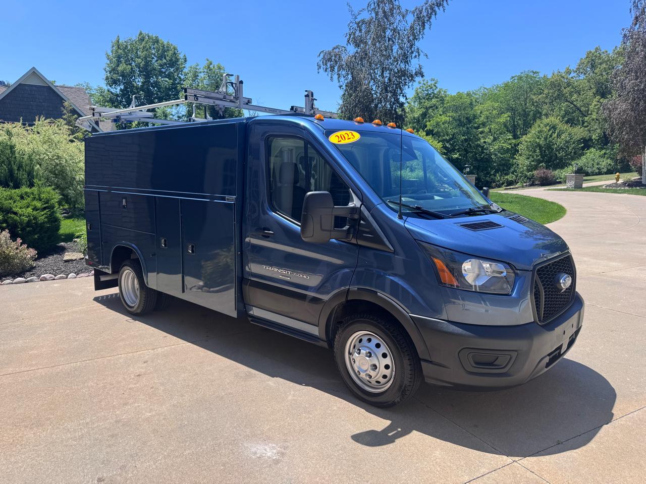 Ford Transit Cutaway T-350 RWD DRW 138" WB 9950 GVWR 2023