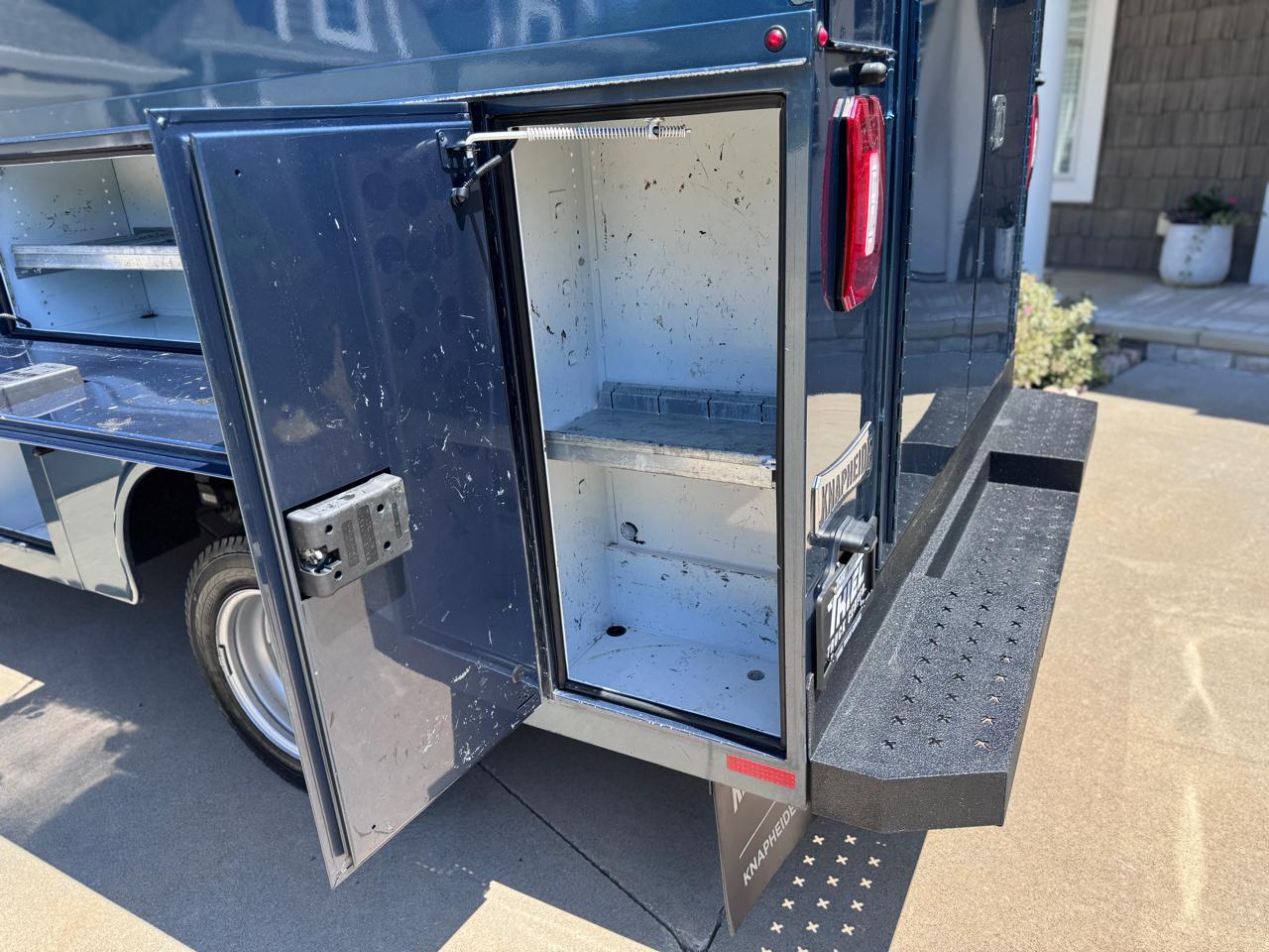 Ford Transit Cutaway T-350 RWD DRW 138" WB 9950 GVWR 2023
