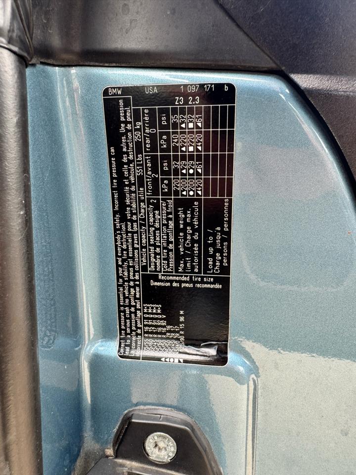 BMW Z3 Z3 2dr Roadster 2.5L 1999