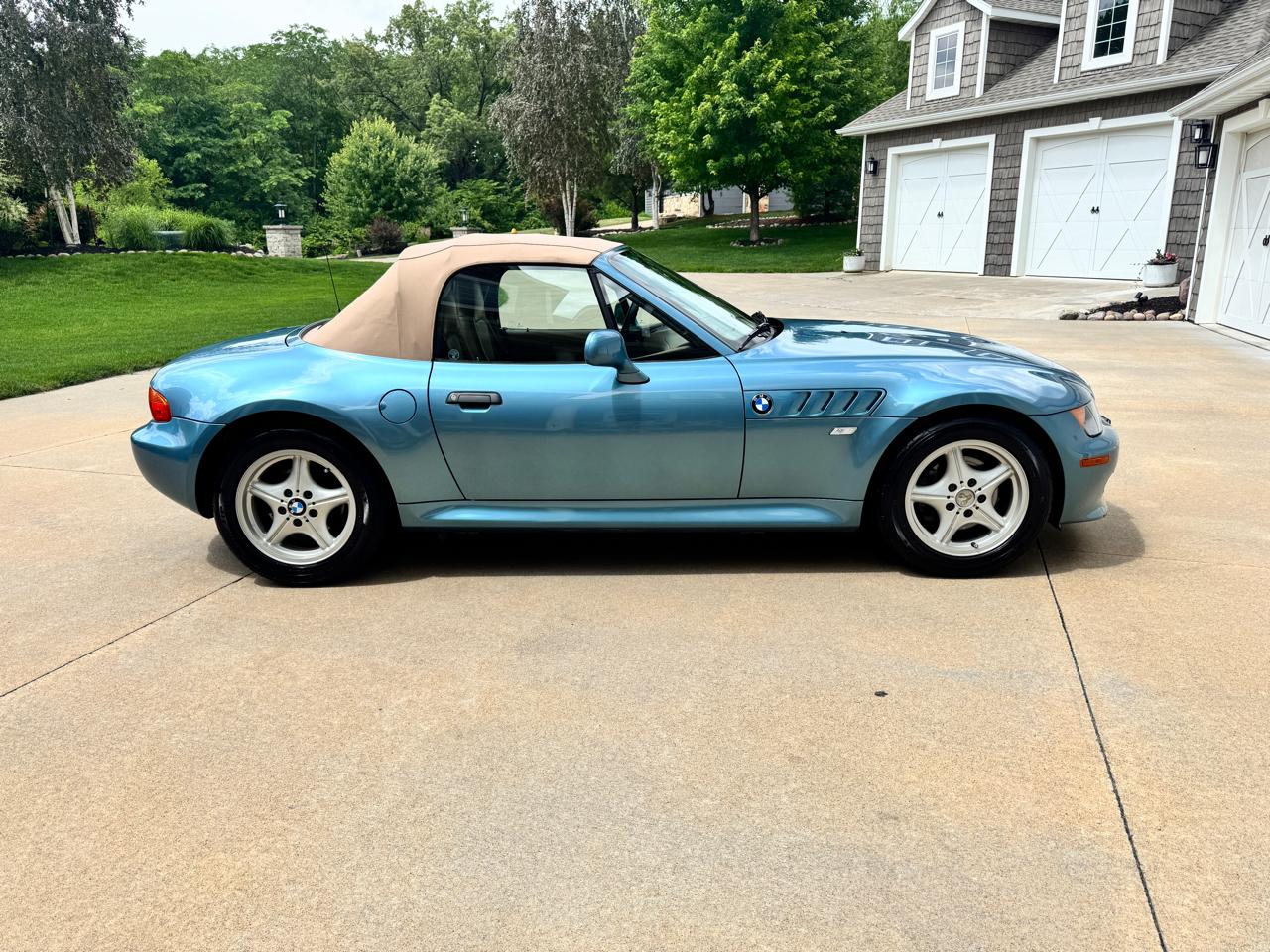 BMW Z3 Z3 2dr Roadster 2.5L 1999