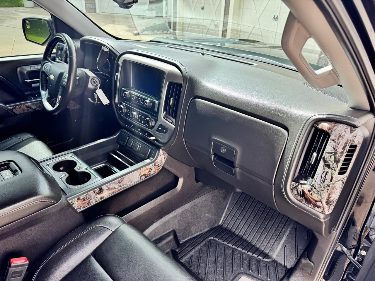 Chevrolet Silverado 1500 4WD Crew Cab 143.5" LTZ w/2LZ 2016