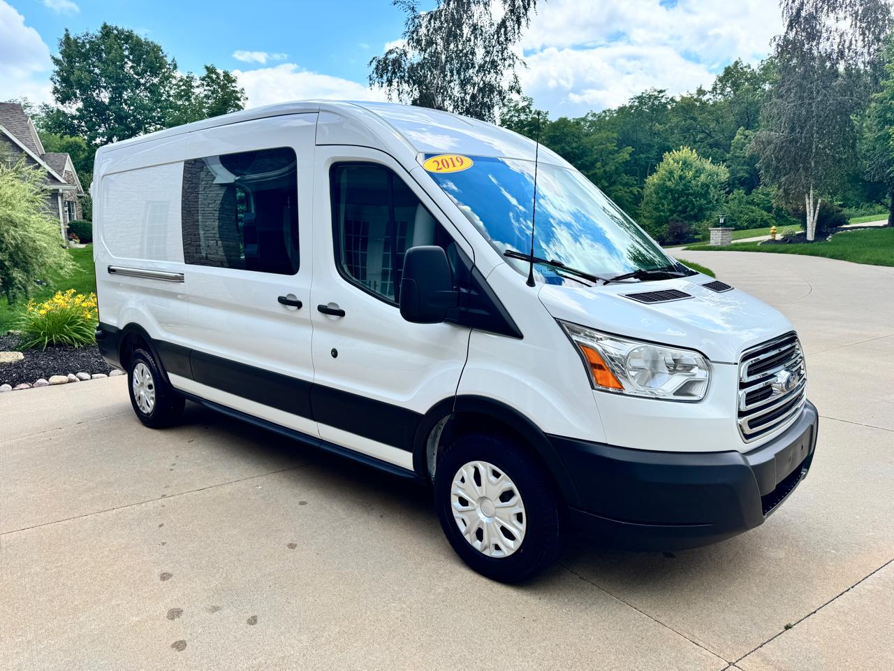 Ford Transit Van T-250 148" Med Rf 9000 GVWR Sliding RH Dr 2019