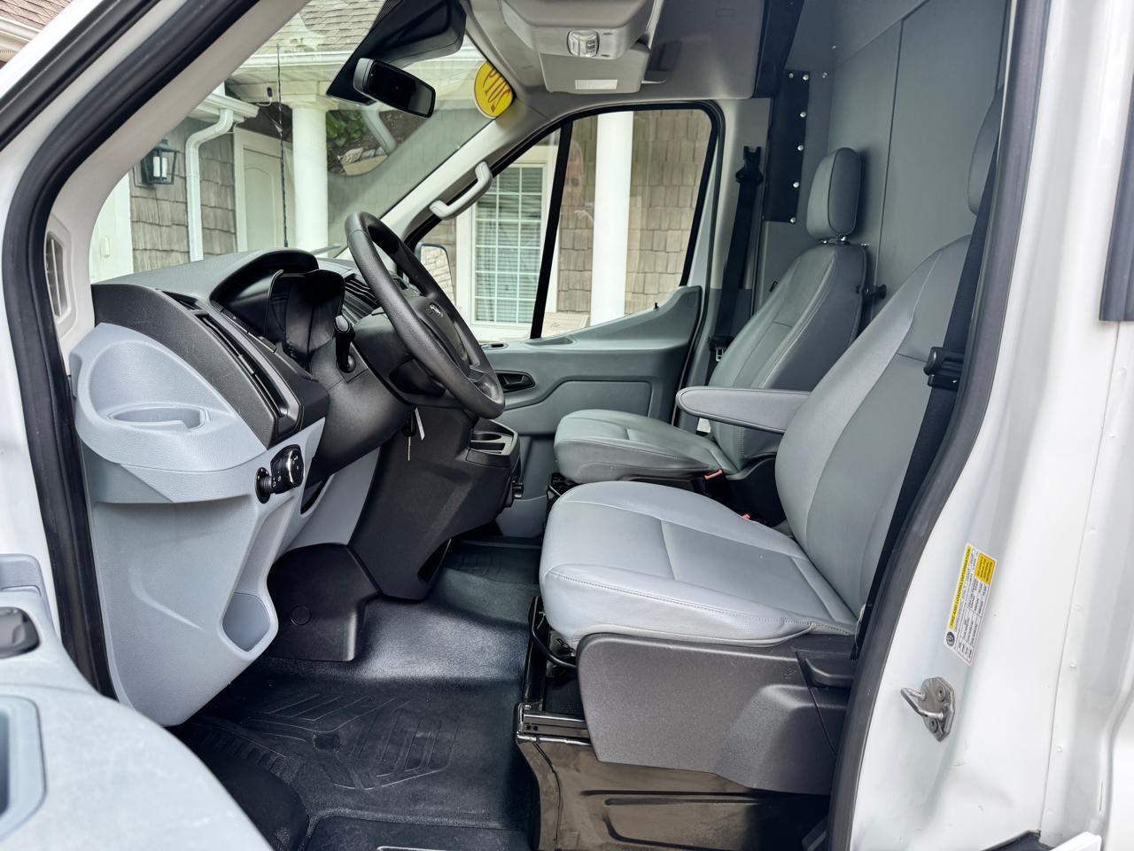 Ford Transit Van T-250 148" Med Rf 9000 GVWR Sliding RH Dr 2019