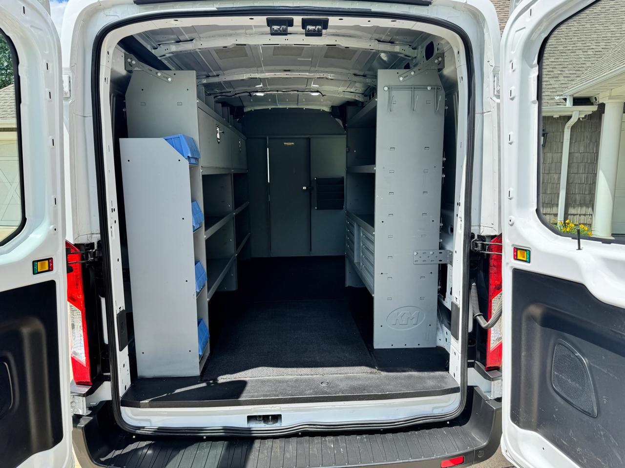 Ford Transit Van T-250 148" Med Rf 9000 GVWR Sliding RH Dr 2019