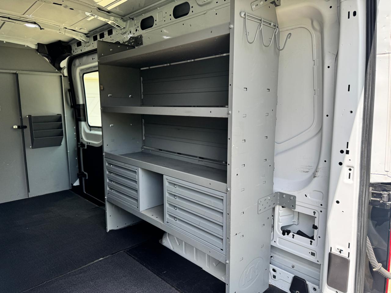 Ford Transit Van T-250 148" Med Rf 9000 GVWR Sliding RH Dr 2019