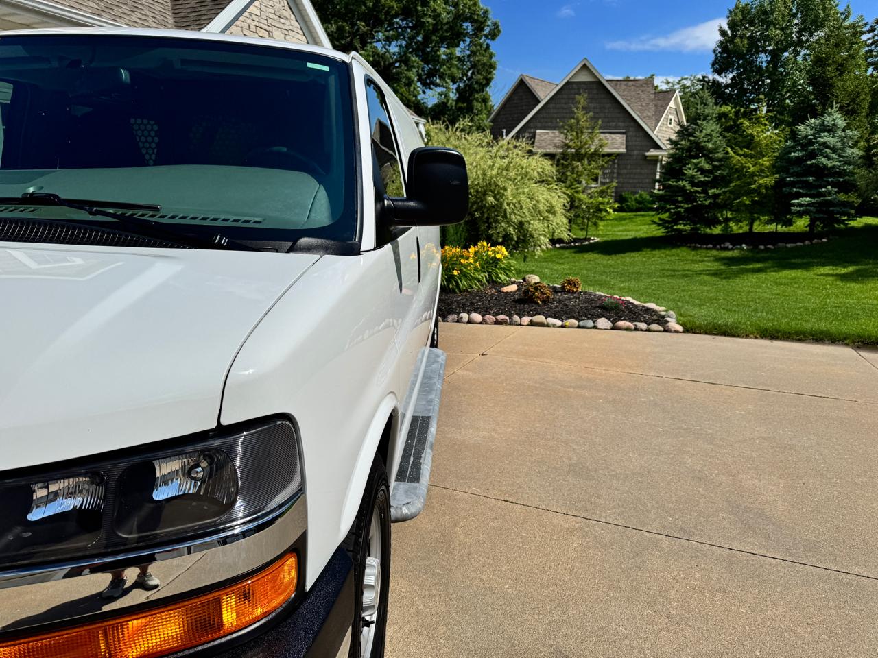 Chevrolet Express Cargo Van RWD 2500 135" 2018