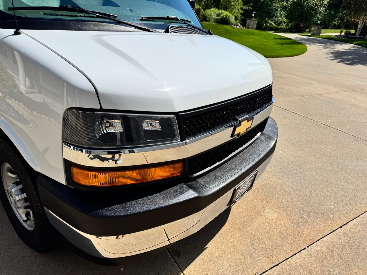 Chevrolet Express Cargo Van RWD 2500 135" 2018
