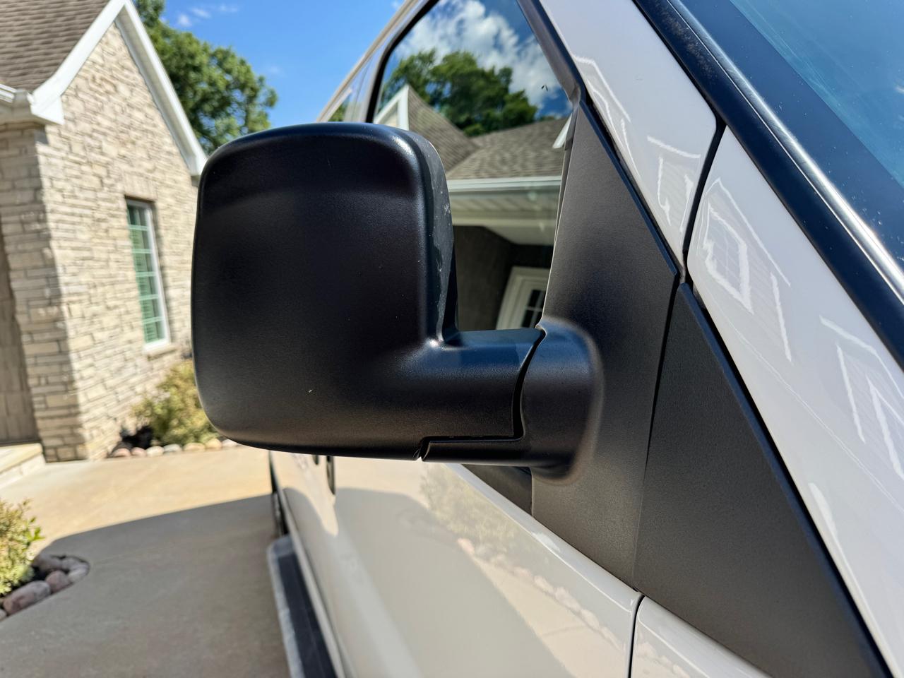 Chevrolet Express Cargo Van RWD 2500 135" 2018
