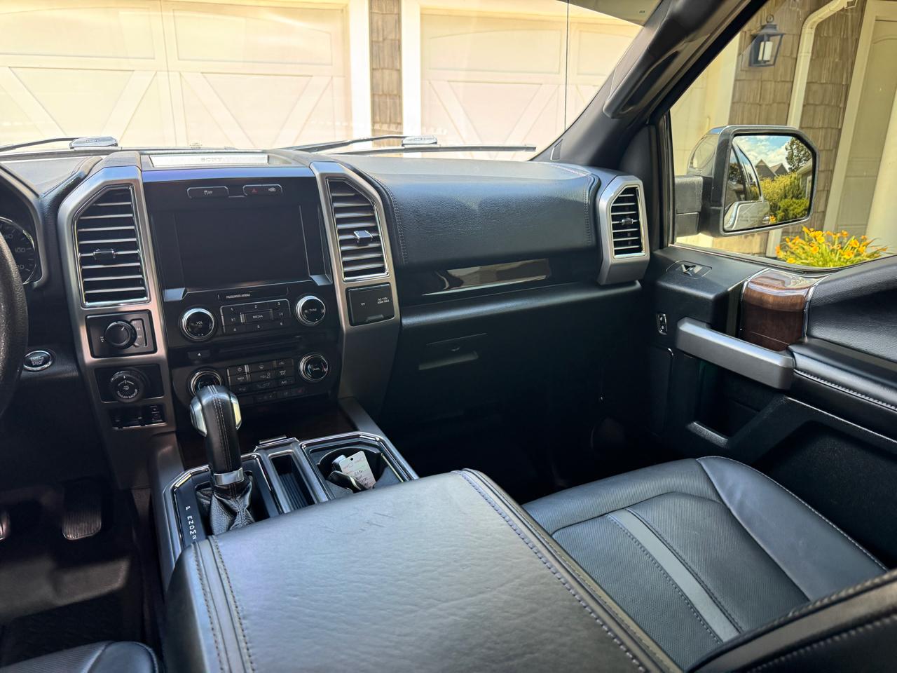 Ford F-150 4WD SuperCrew 145" Platinum 2016