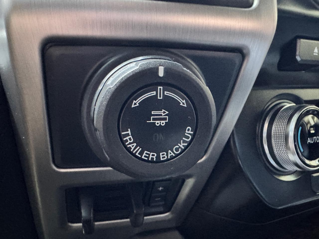 Ford F-150 4WD SuperCrew 145" Platinum 2016