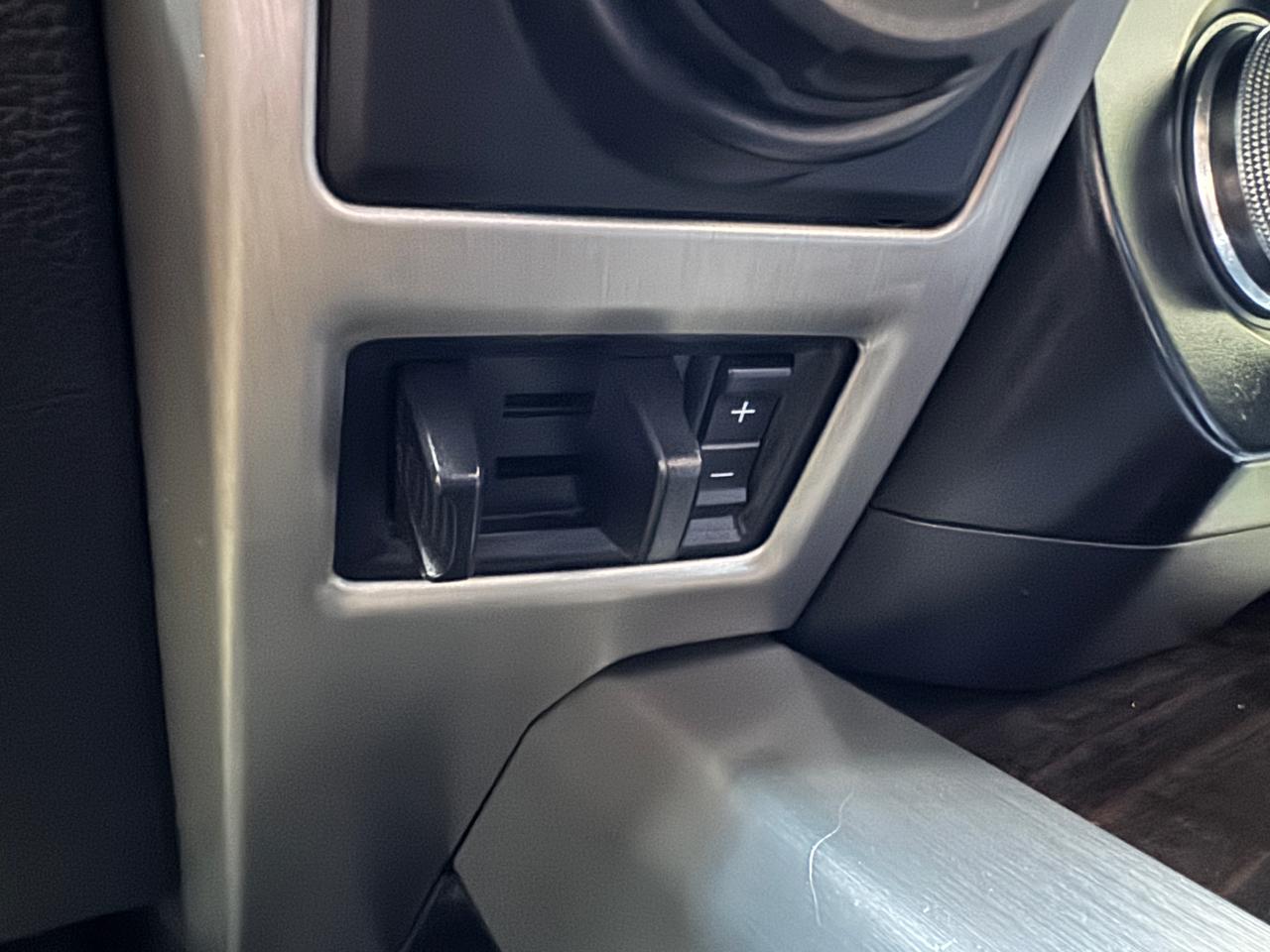 Ford F-150 4WD SuperCrew 145" Platinum 2016