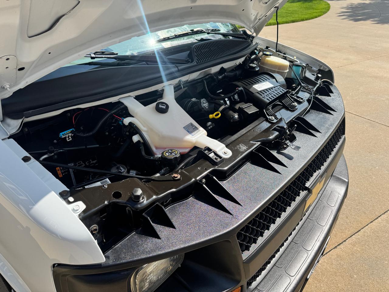 Chevrolet Express Cargo Van RWD 2500 135" 2017