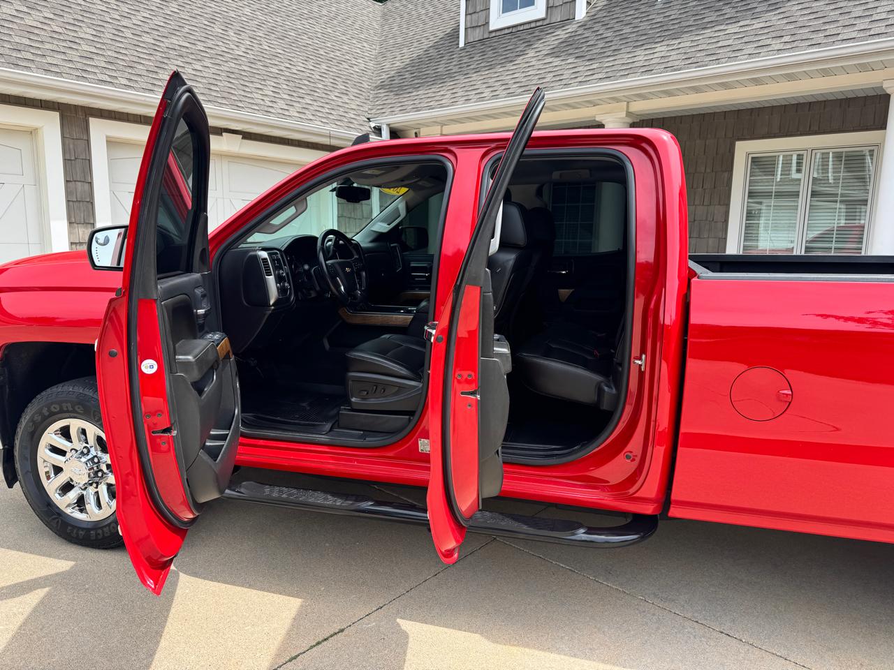 Chevrolet Silverado 2500HD Built After Aug 14 4WD Double Cab 158.1" LTZ 2015