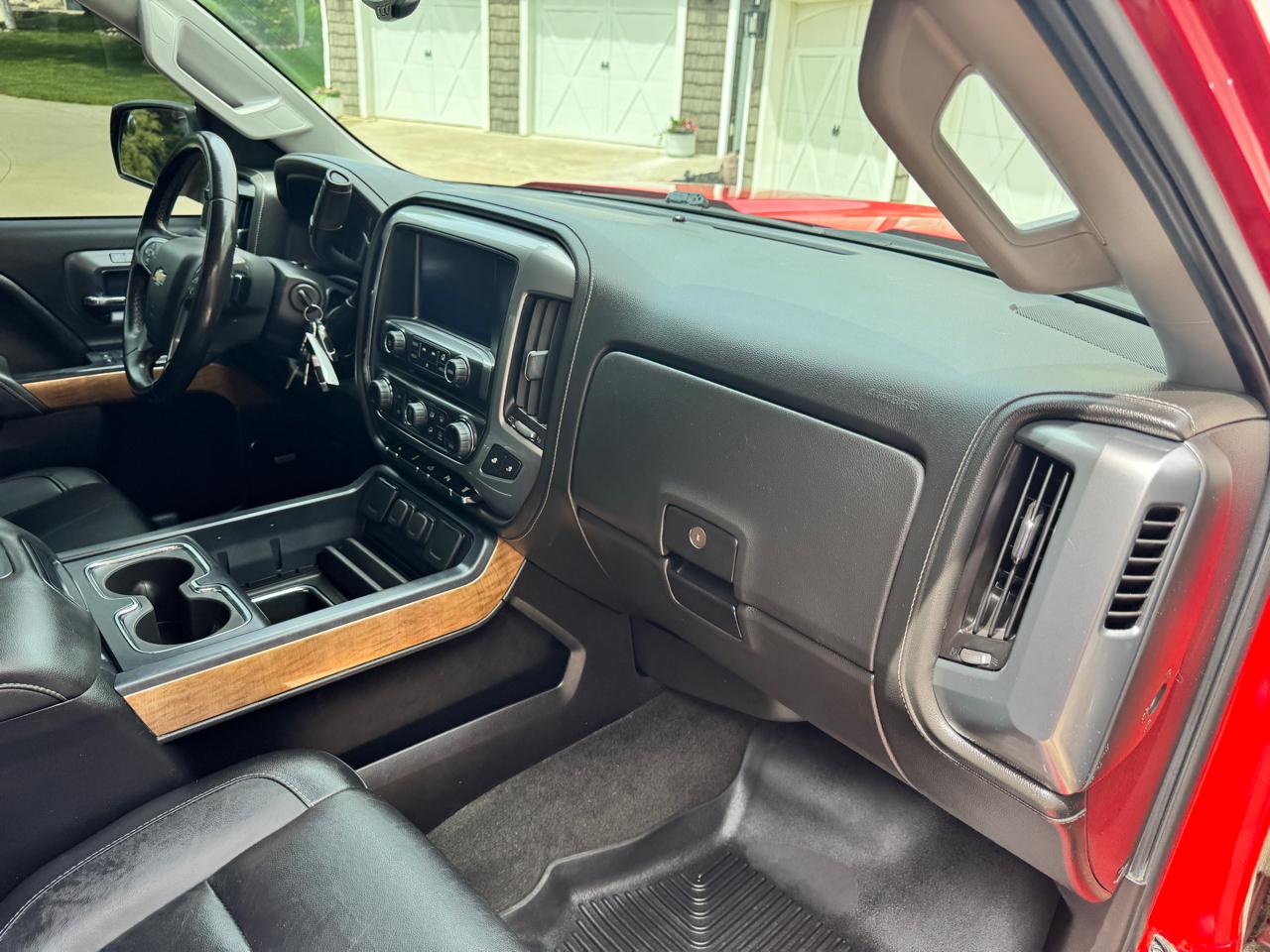 Chevrolet Silverado 2500HD Built After Aug 14 4WD Double Cab 158.1" LTZ 2015