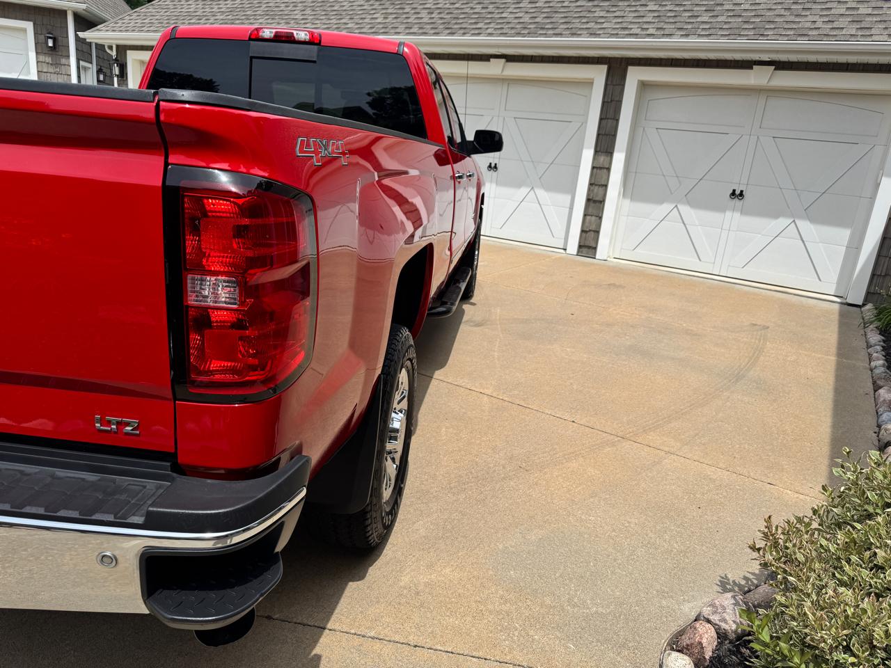 Chevrolet Silverado 2500HD Built After Aug 14 4WD Double Cab 158.1" LTZ 2015
