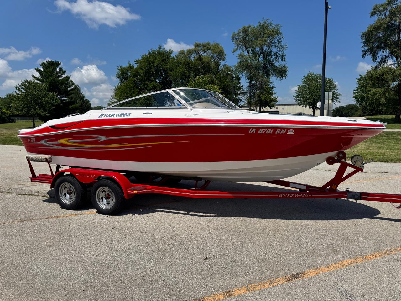 Four Winns 220 Horizon  2006