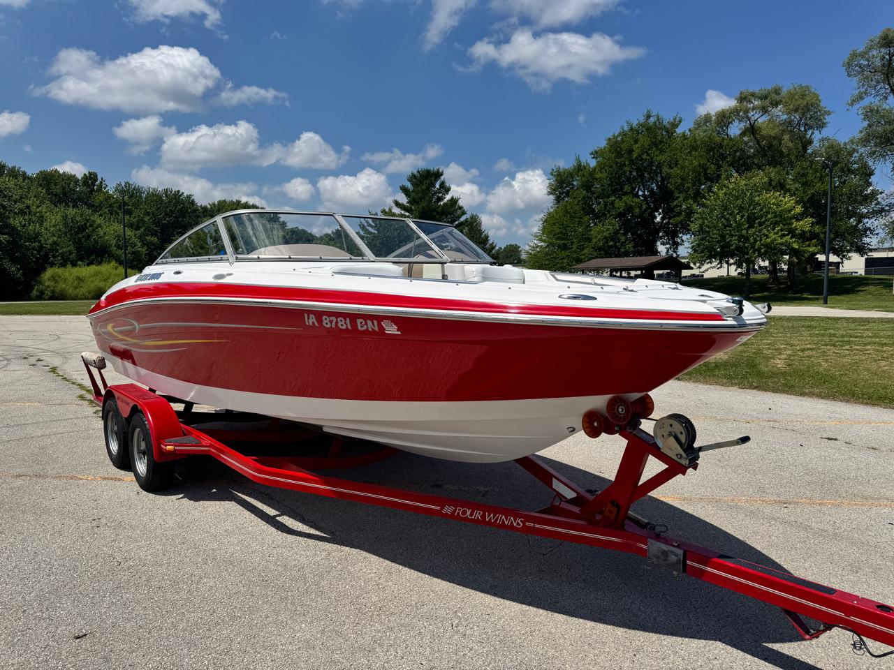Four Winns 220 Horizon  2006