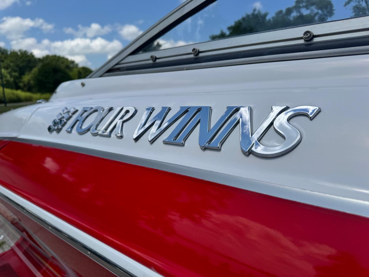 Four Winns 220 Horizon  2006
